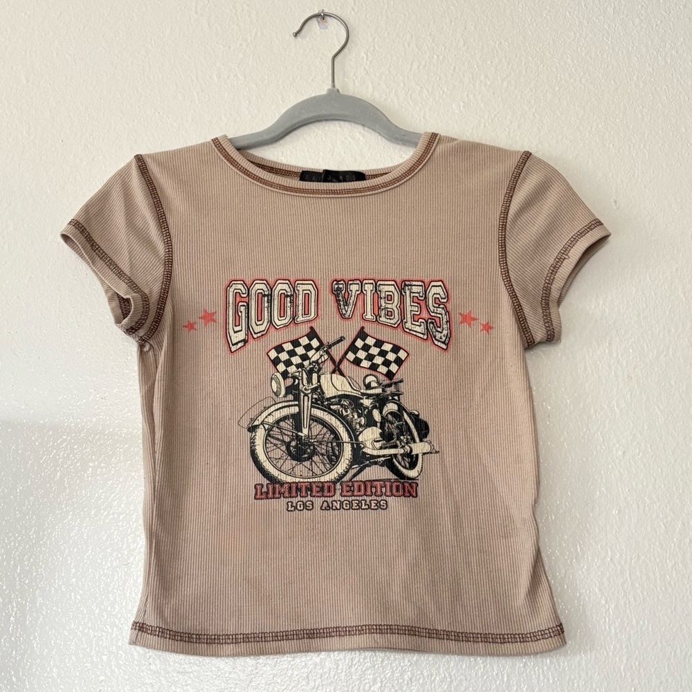 Faded Rose Ribbed Crop Top Juniors Y2K Medium Short Sleeve Bikercore Grunge